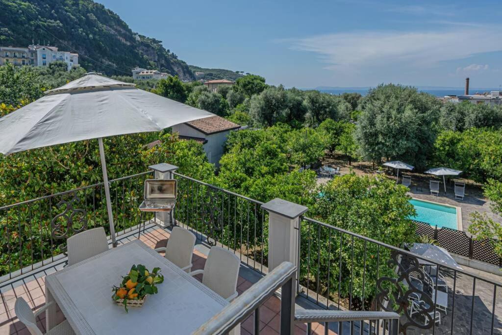 Casa Gege', For Up To 5 Guests, Shared Pool, Sorrento Center公寓 外观 照片