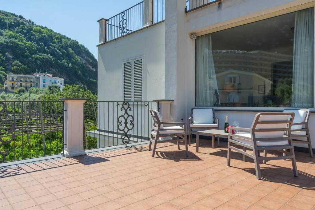 Casa Gege', For Up To 5 Guests, Shared Pool, Sorrento Center公寓 外观 照片