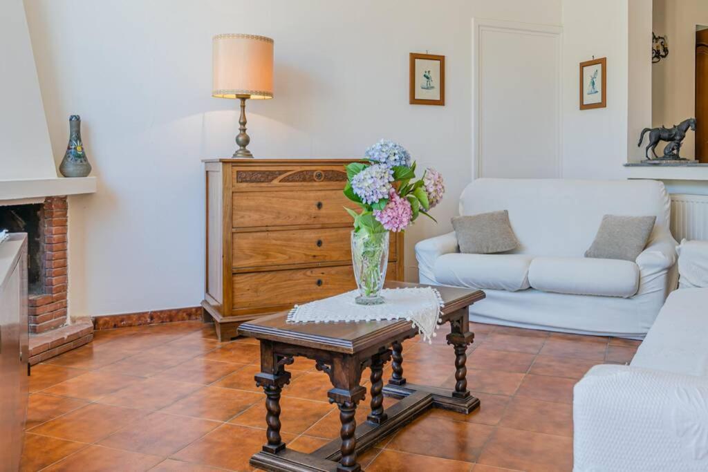 Casa Gege', For Up To 5 Guests, Shared Pool, Sorrento Center公寓 外观 照片